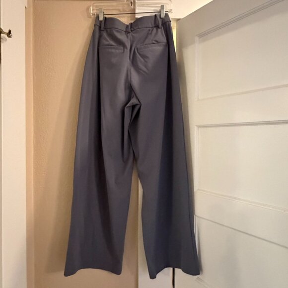 Lululemon Daydrift High-Rise Wide-Leg Trouser Regular in Solar Grey - Picture 3 of 4